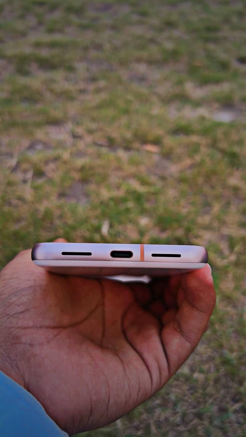Google Pixel 8 3