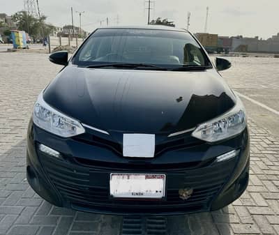 Toyota Yaris ativ x 1.5 2022 full option