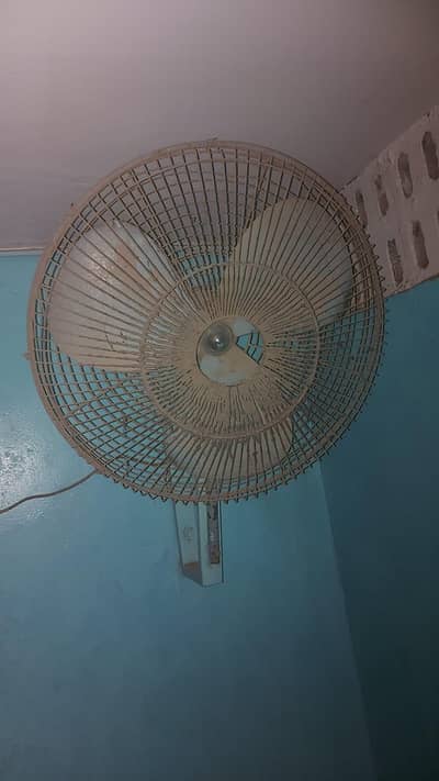 Bracket Fan for sale