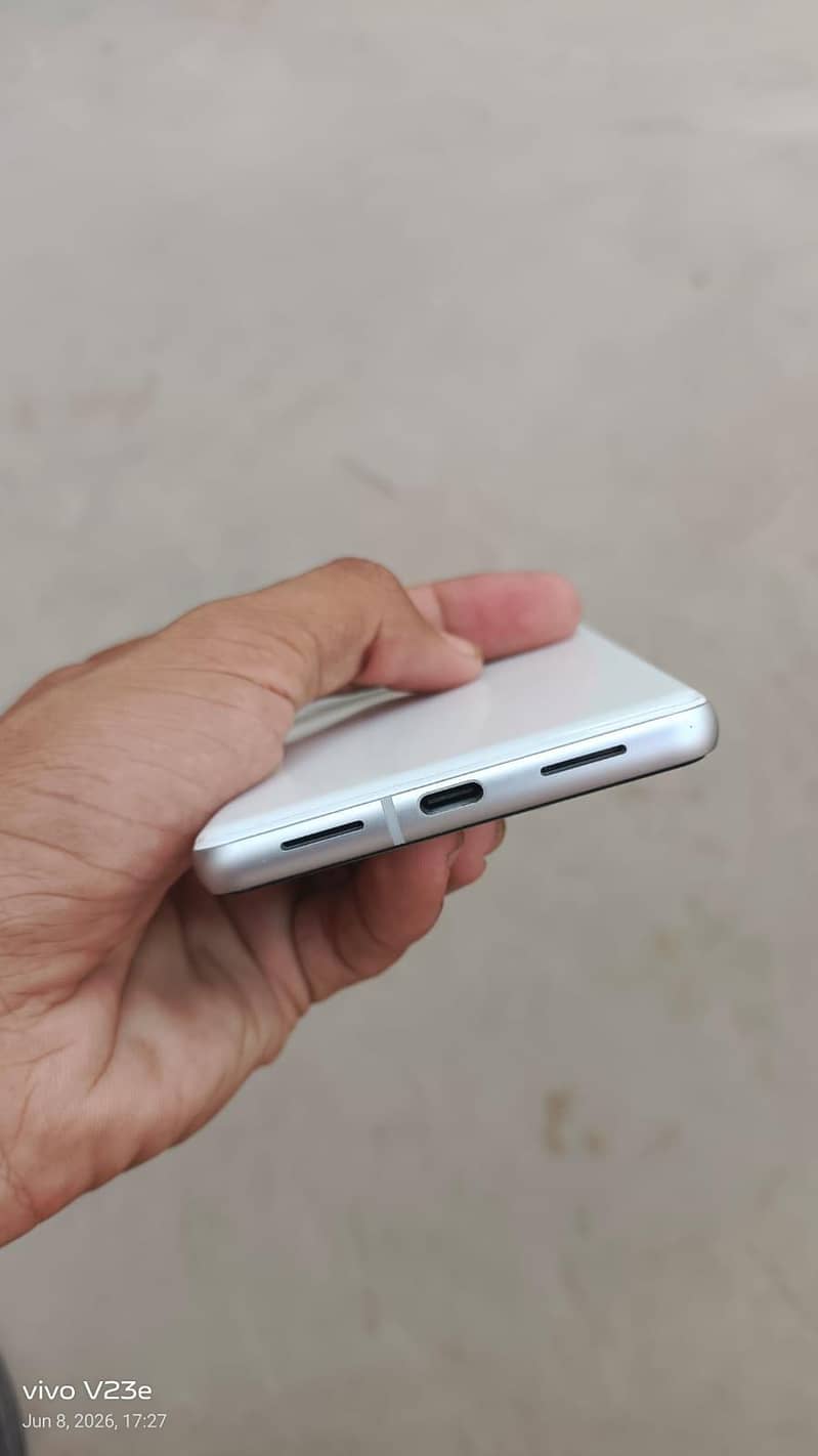 Google Pixel 7 3