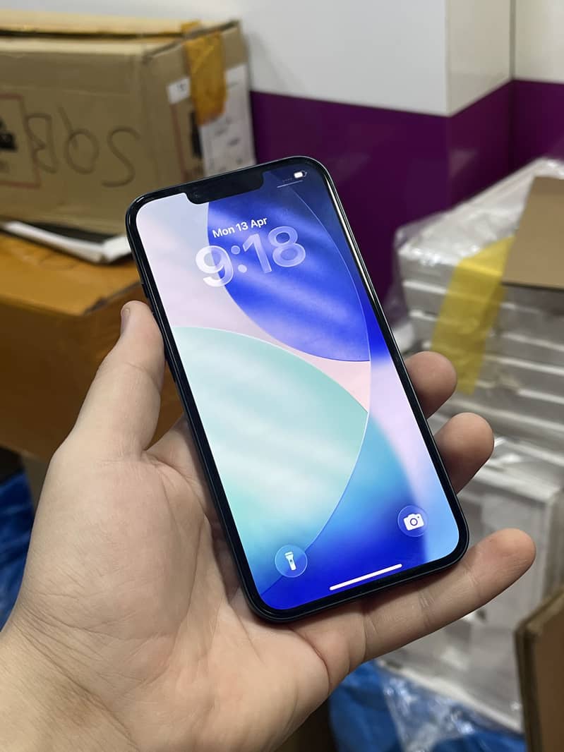 Apple iPhone 13 1