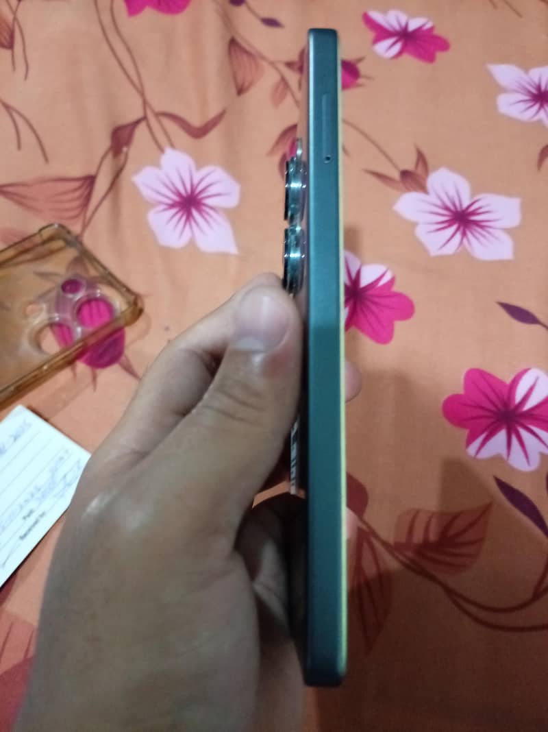 Xiaomi Redmi Note 13 Pro 3