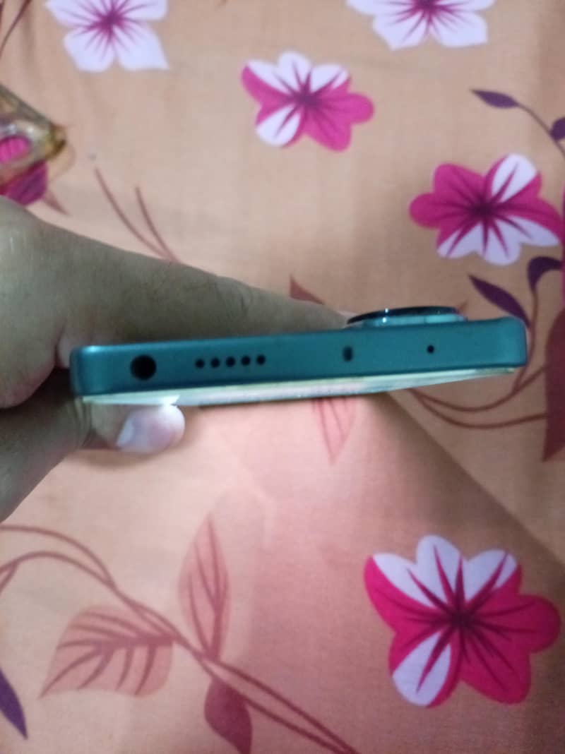 Xiaomi Redmi Note 13 Pro 4