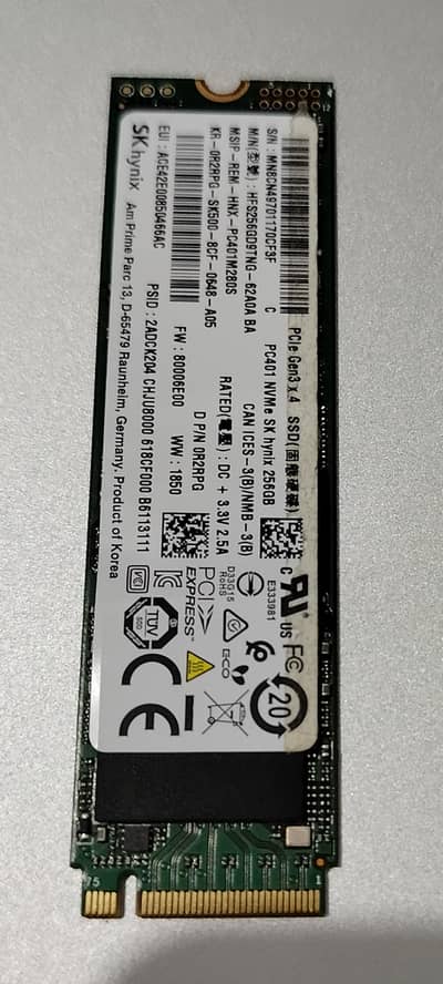16GB DDR4 LAPTOP RAM and 256GB Gen3 Nvme