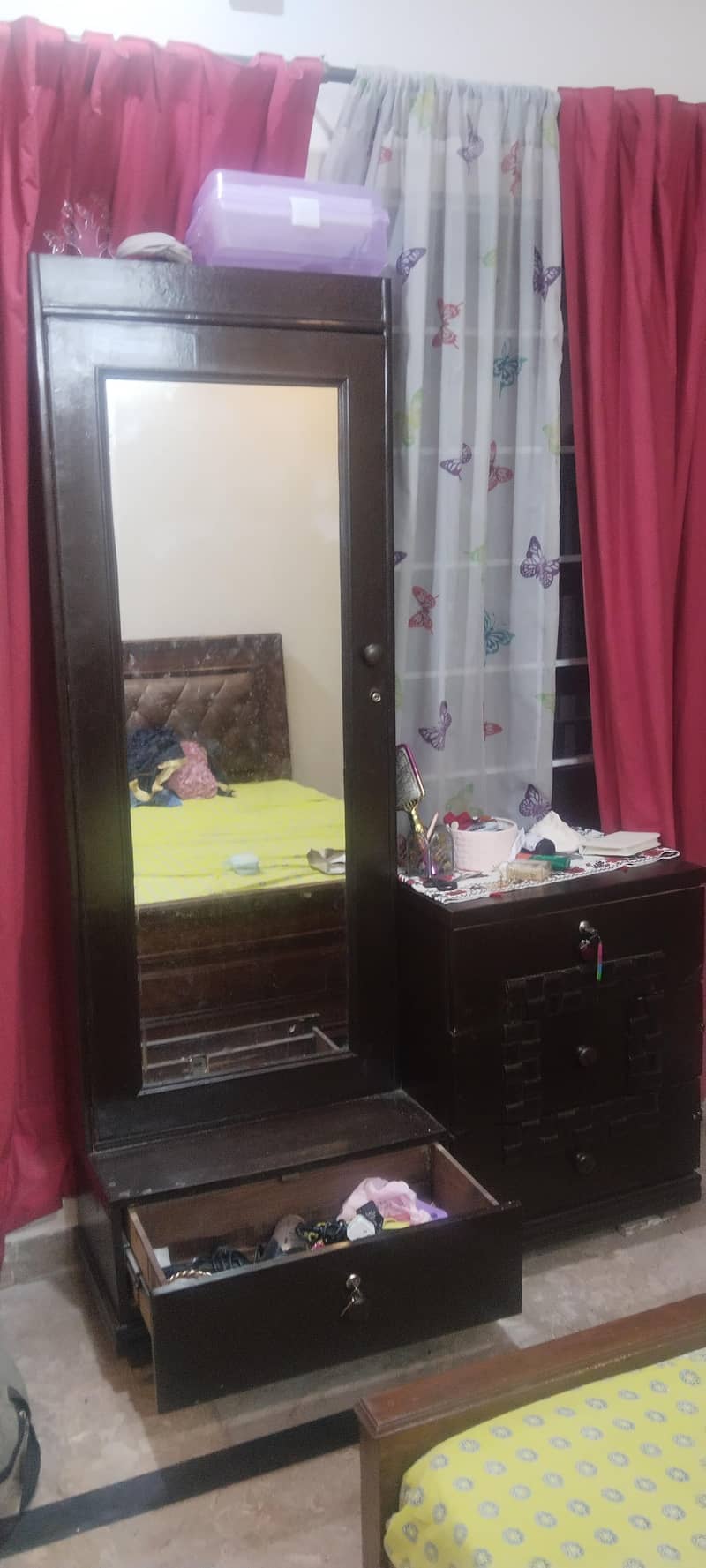 Dressing Table 4