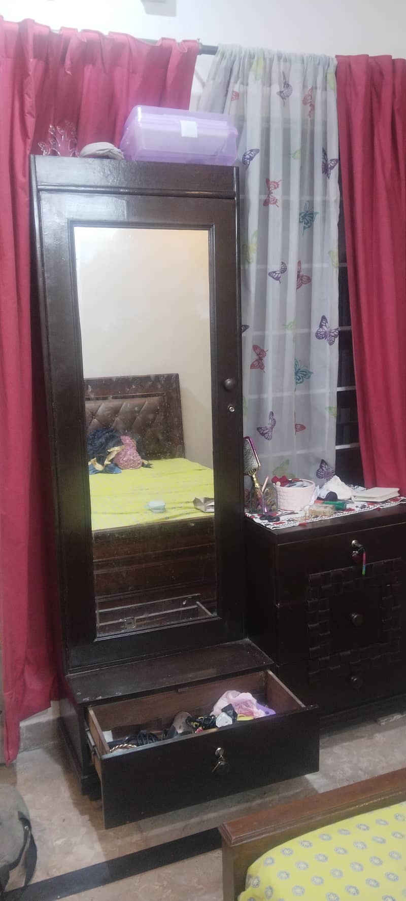 Dressing Table 6