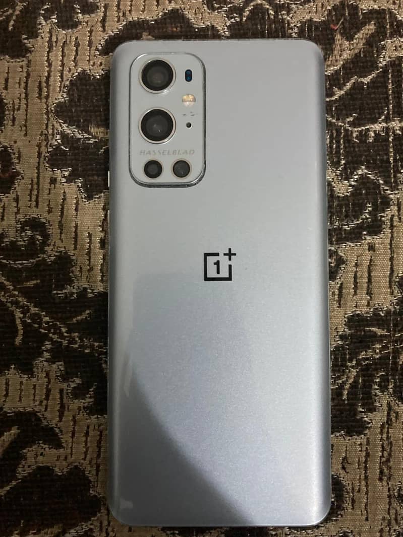 One Plus 9 Pro (03119525605) 0