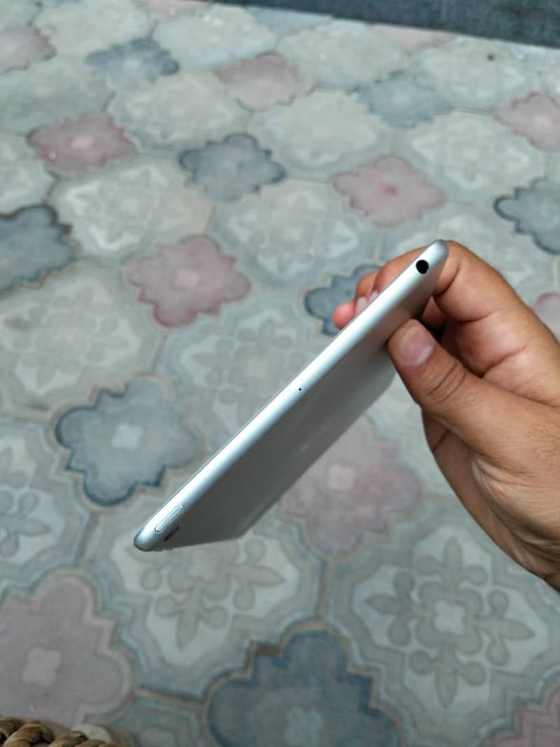 IPAD MINI 5 1
