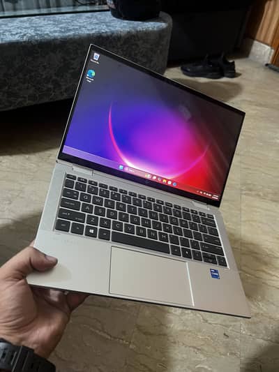 HP ELITE BOOK G8 x360 1030