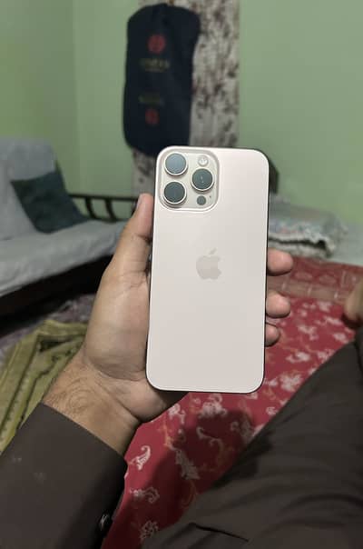 Apple iPhone 16 Pro Max