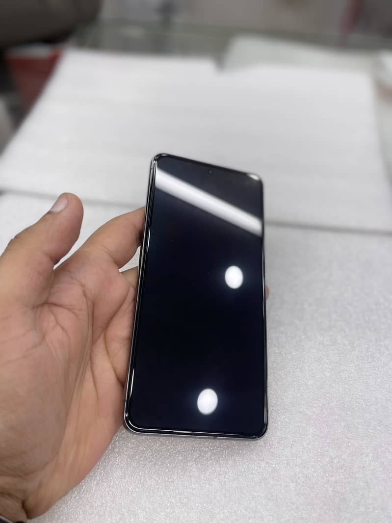 Google Pixel 8 Pro 2