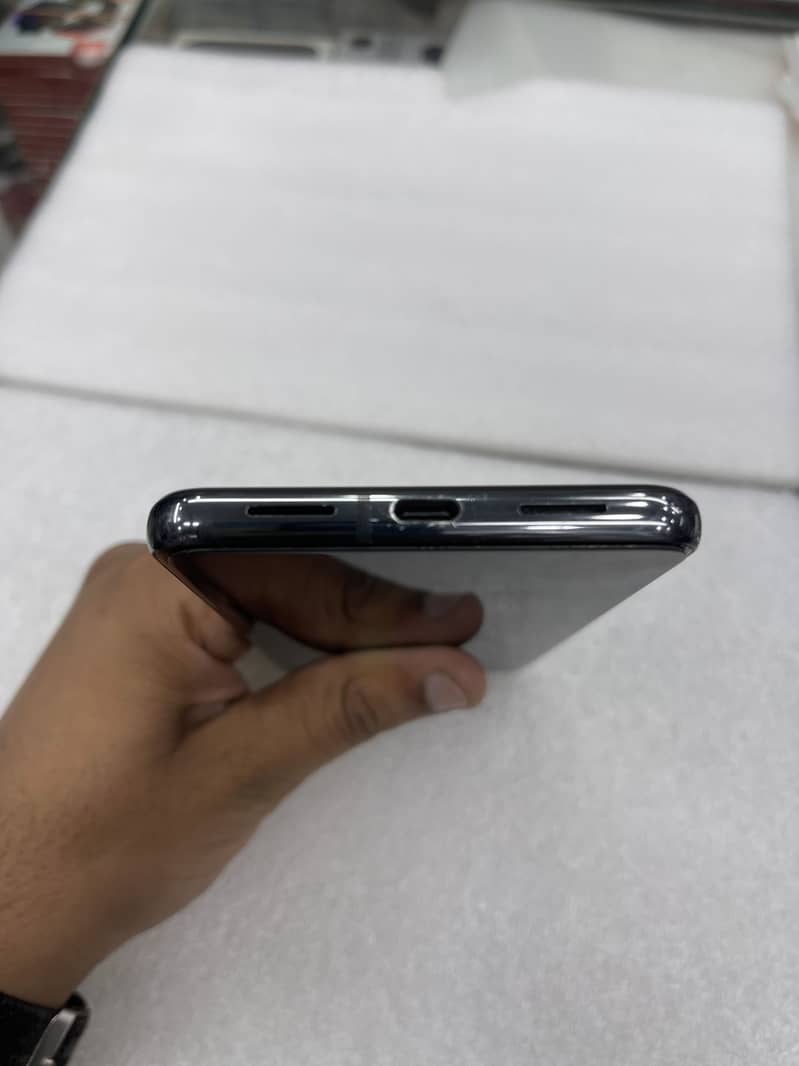 Google Pixel 8 Pro 3