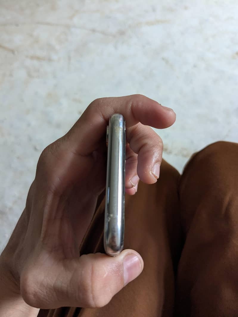 Apple iPhone X 1