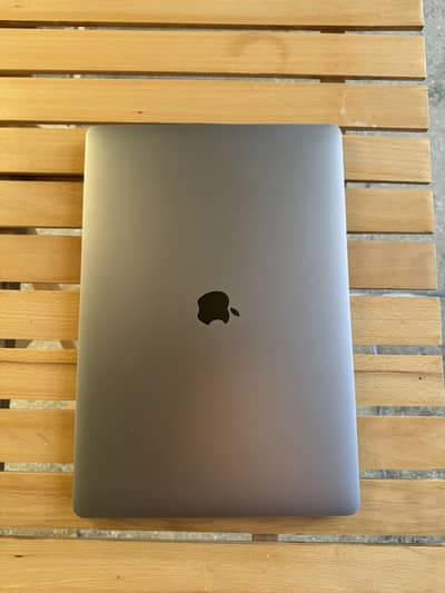 MacBook pro 16” 32 Gb Ram core i9