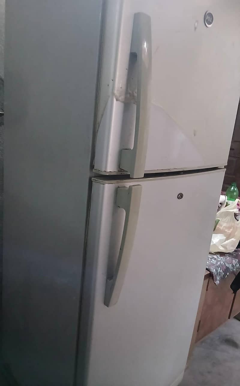 Refrigerator 1