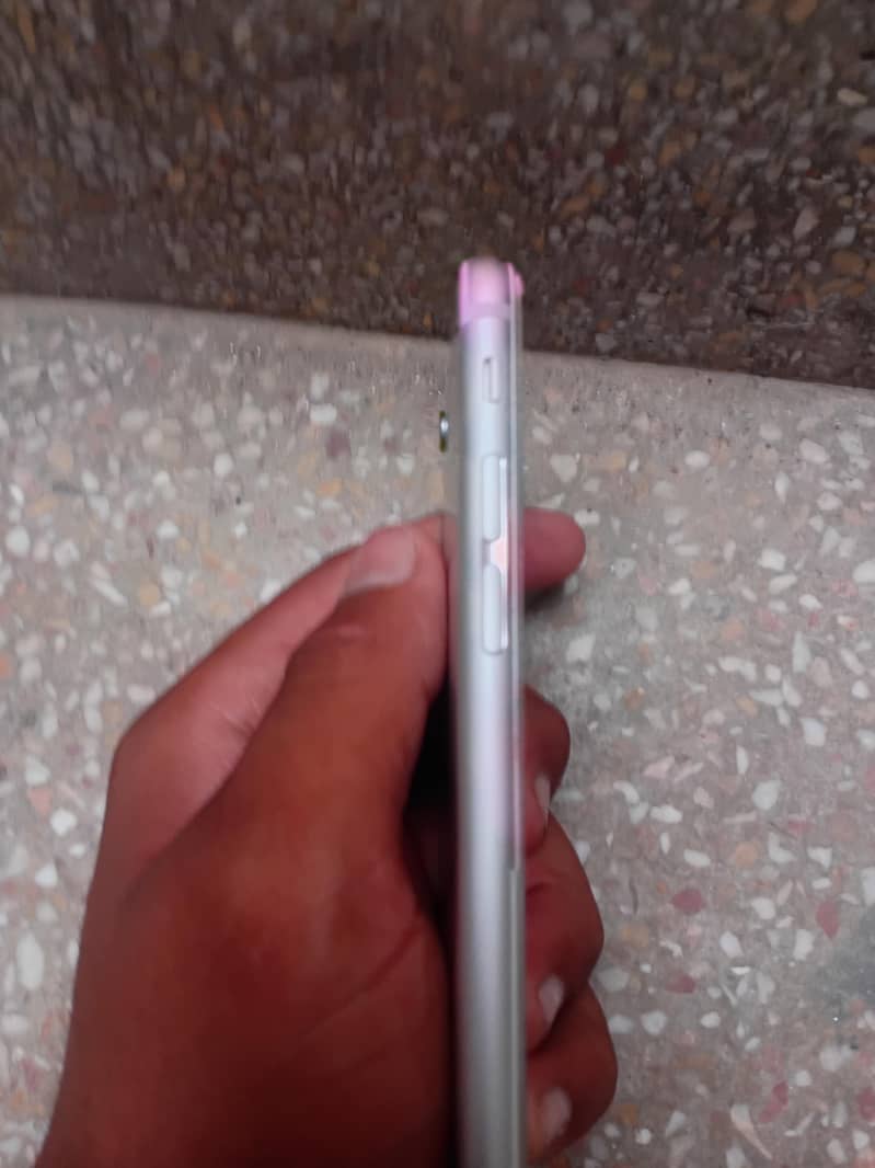 Apple iPhone 6 3