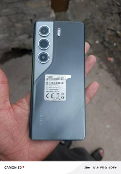 Tecno camon 40 pro
