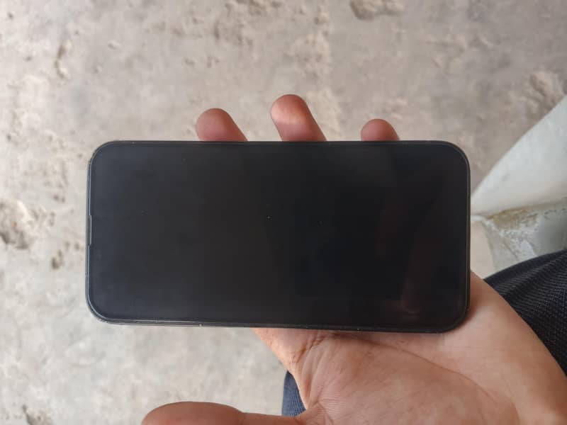 Apple iPhone 13 1