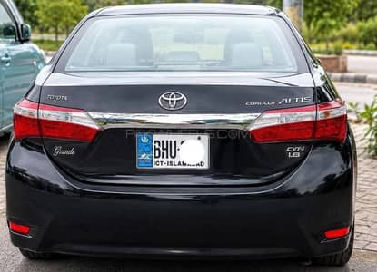Toyota Corolla Altis Grande 1.8 CVT-i 2017