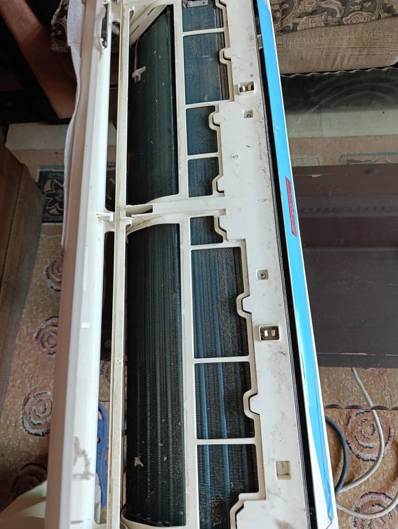 Split AC just like new zero meter 1