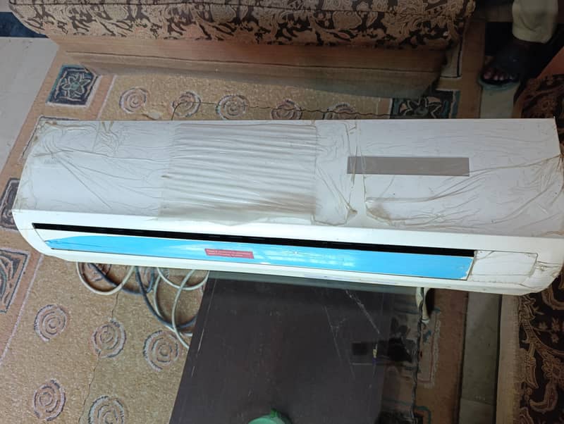 Split AC just like new zero meter 4