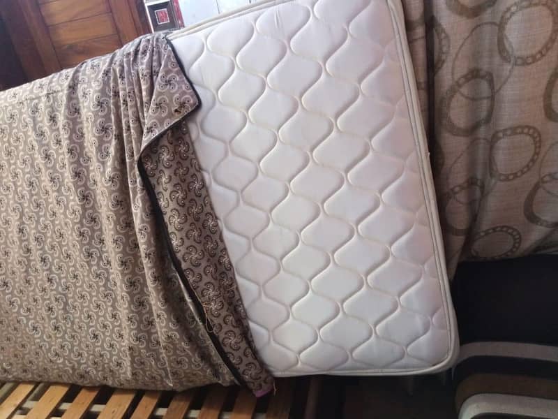 single bed 7