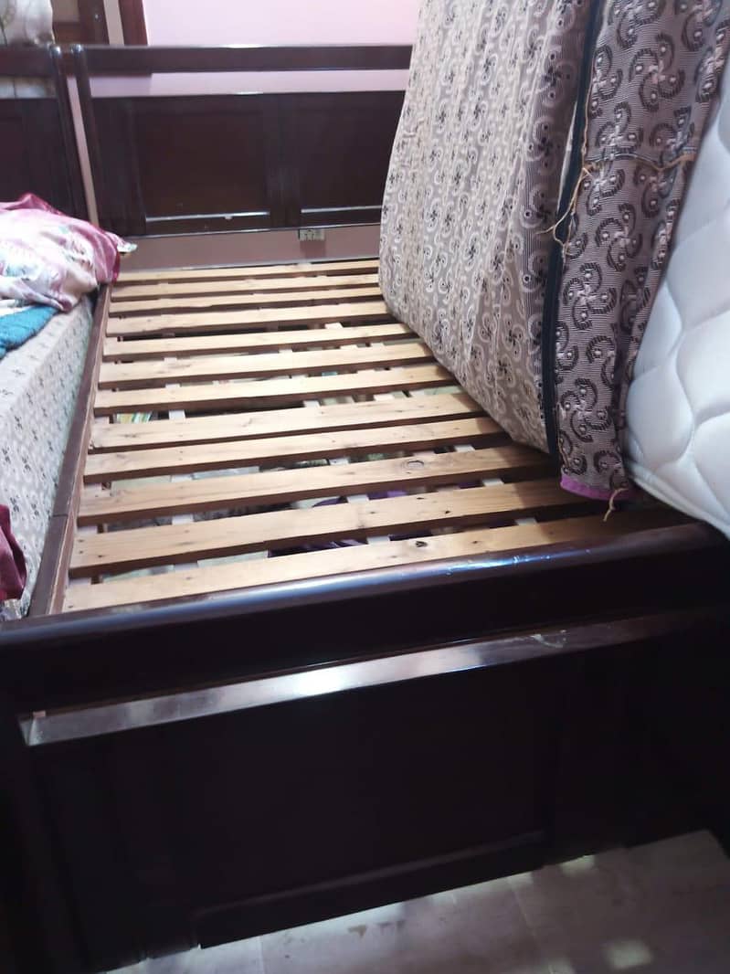 single bed 9