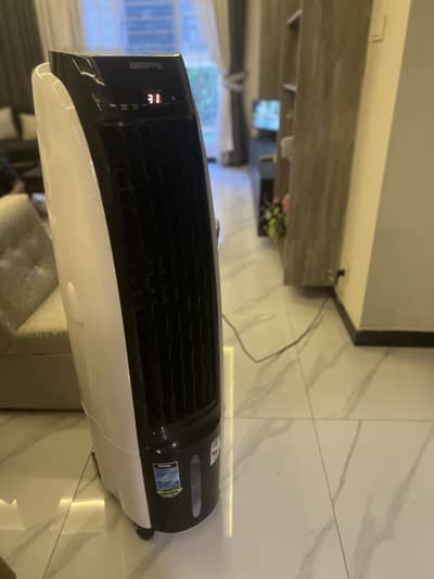 GEEPAS Air Cooler With Cool Mode, Urgent sale