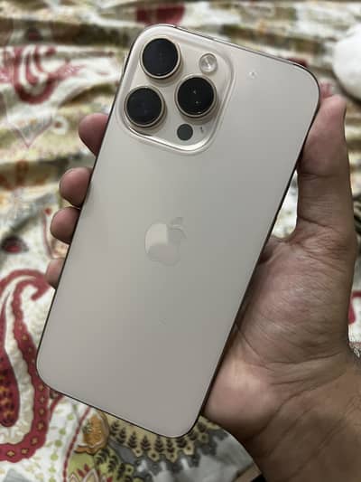 Apple iPhone 16 Pro Max