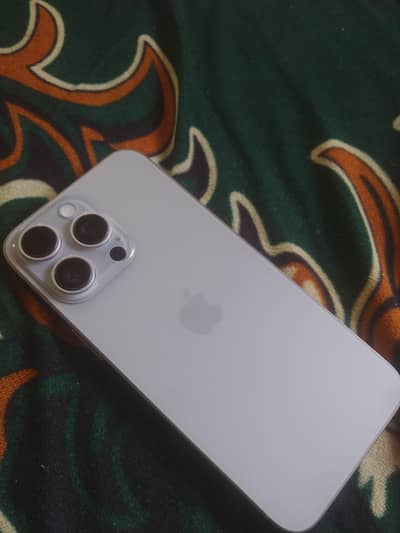 iPhone 15 pro mex body