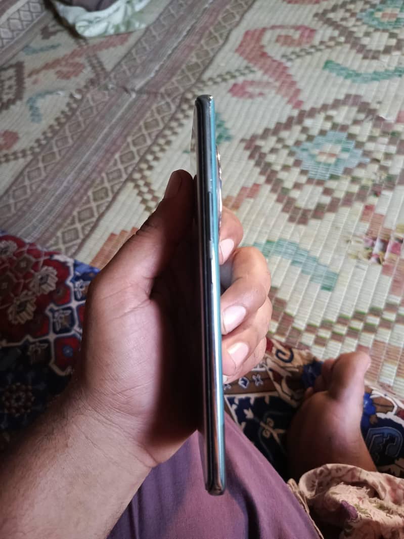 Infinix Zero 40 4