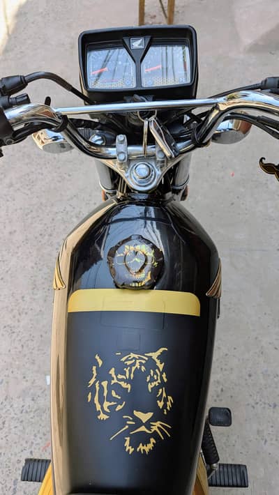 Honda 125 Gold Edition