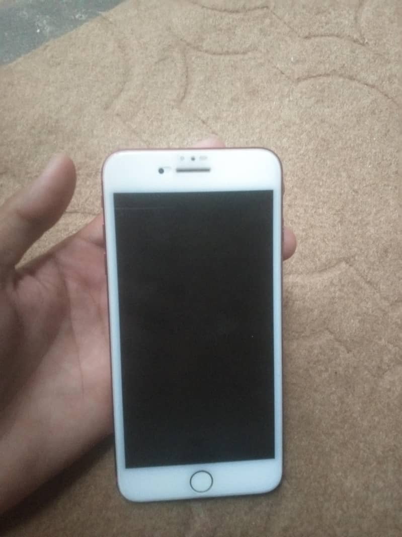 Apple iPhone 7 Plus 2