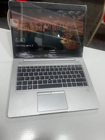 HP Elitebook 735 G5|Ryzen 3 Pro 2300u|8gb RAM| 128ssd