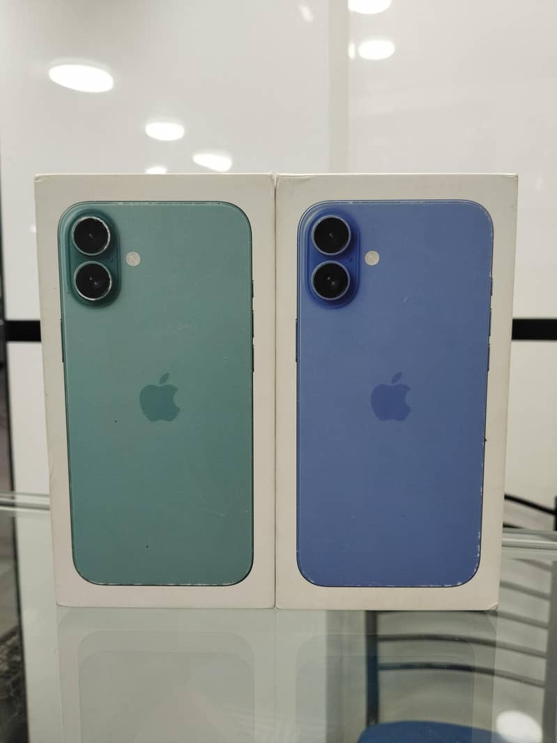 Apple iPhone 16 Plus 0