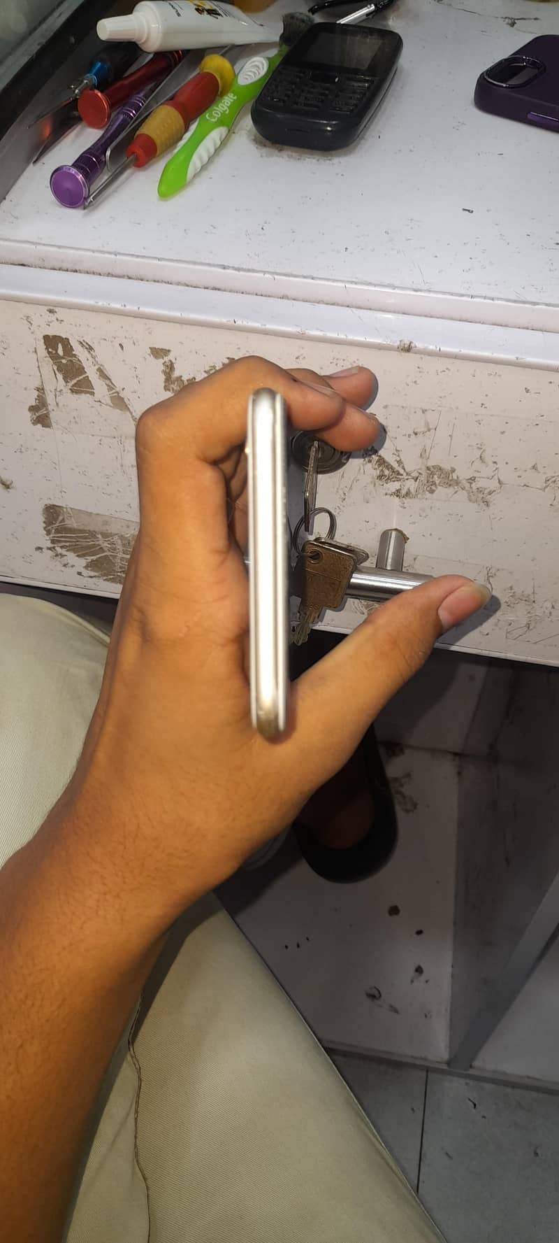 Apple iPhone 6 Plus 3