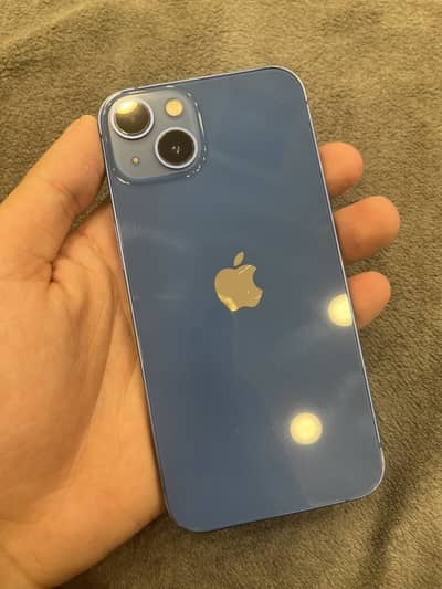 Apple iPhone 13