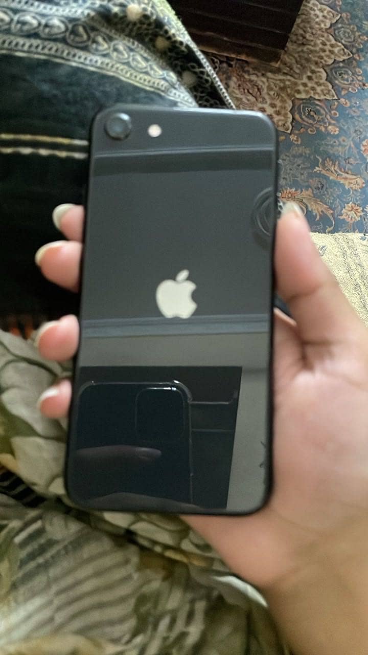 Apple iPhone SE 2