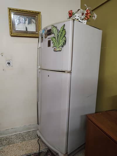 DAWLANCE REFRIGERATOR