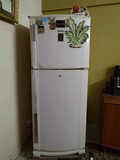 DAWLANCE REFRIGERATOR & Freezer