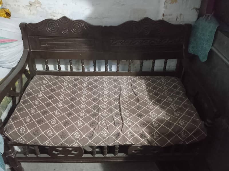 used condition sofa set 2