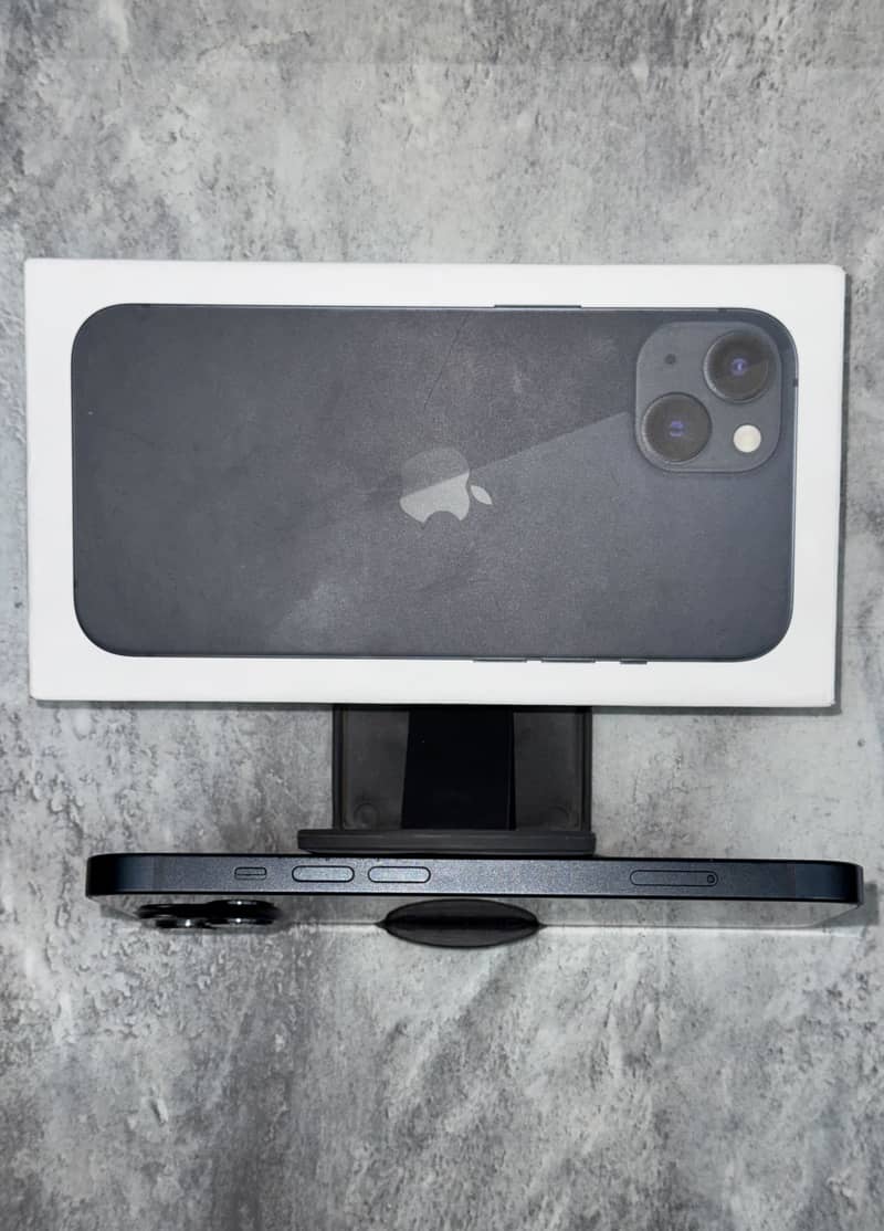 Apple iPhone 13 3
