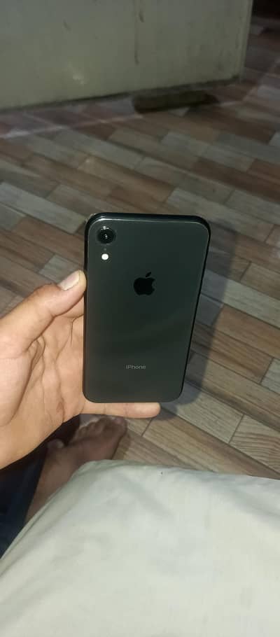 Apple iPhone XR