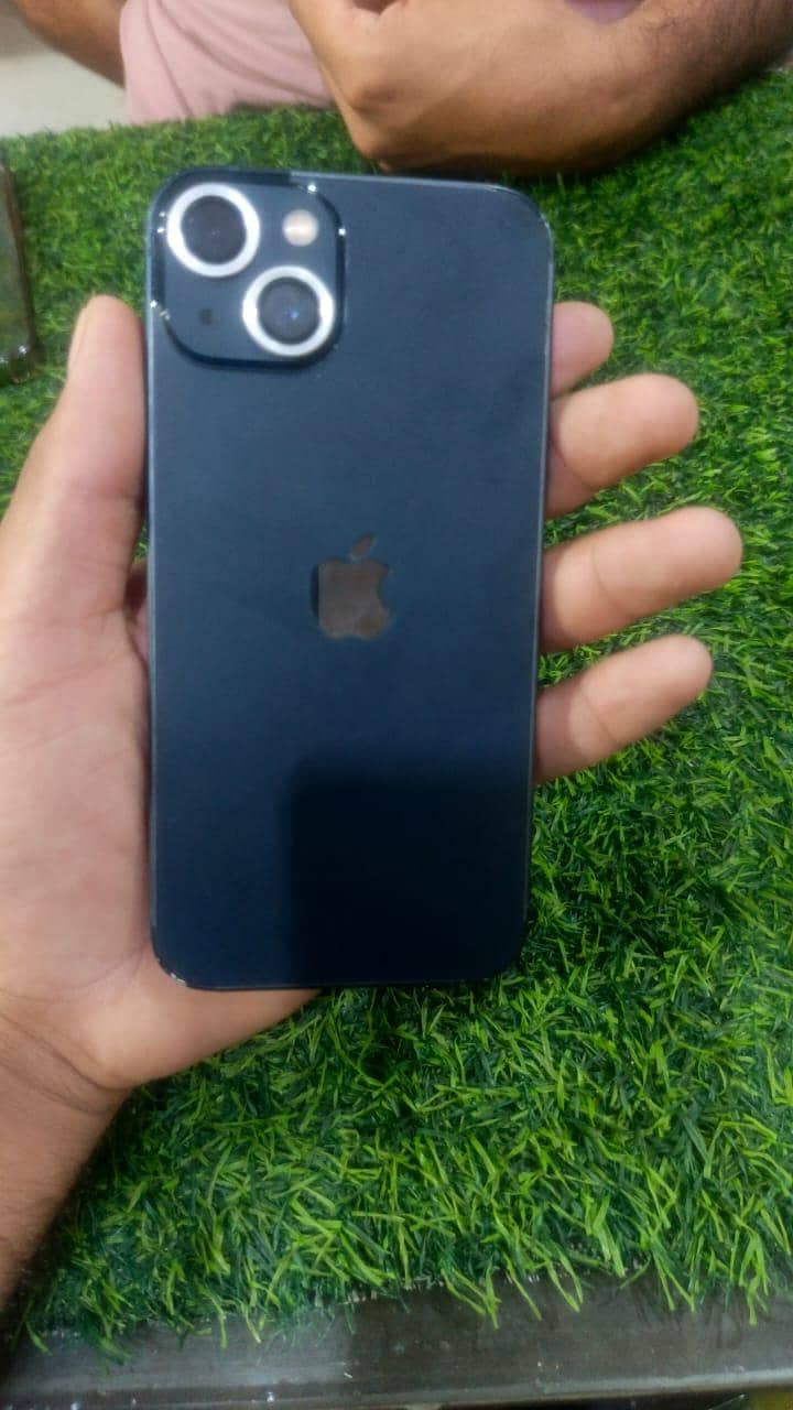 Apple iPhone 13 1
