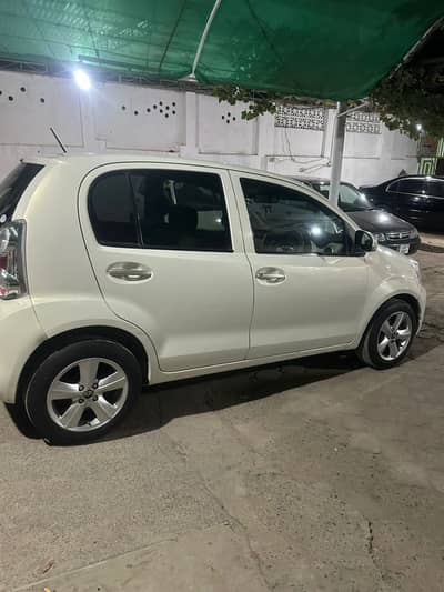 Toyota Passo 2010
