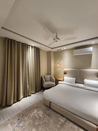 1 Bedroom Luxury Furnished Apartment is Available for Rent in Bahria Town Lahore