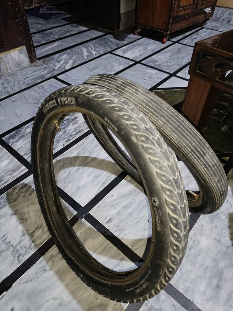 CD 70 TYRES 1