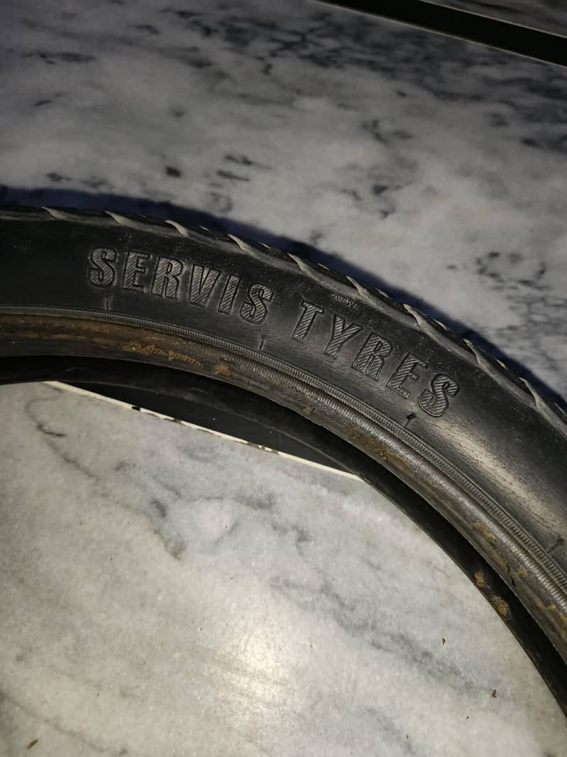 CD 70 TYRES 3