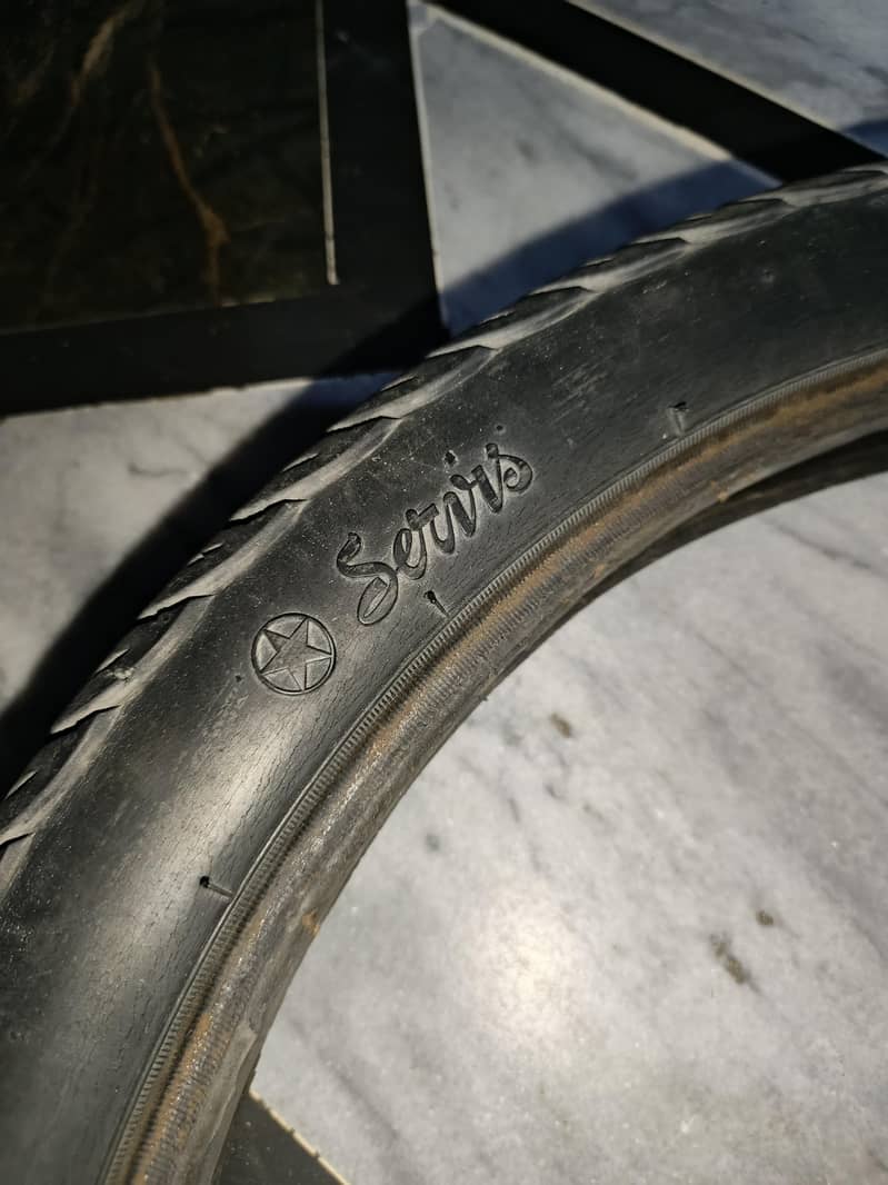 CD 70 TYRES 4
