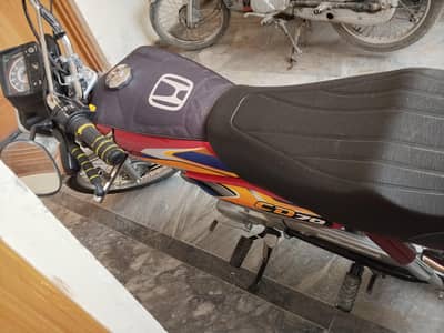 Honda CD 70 2025 Model – Excellent Condition